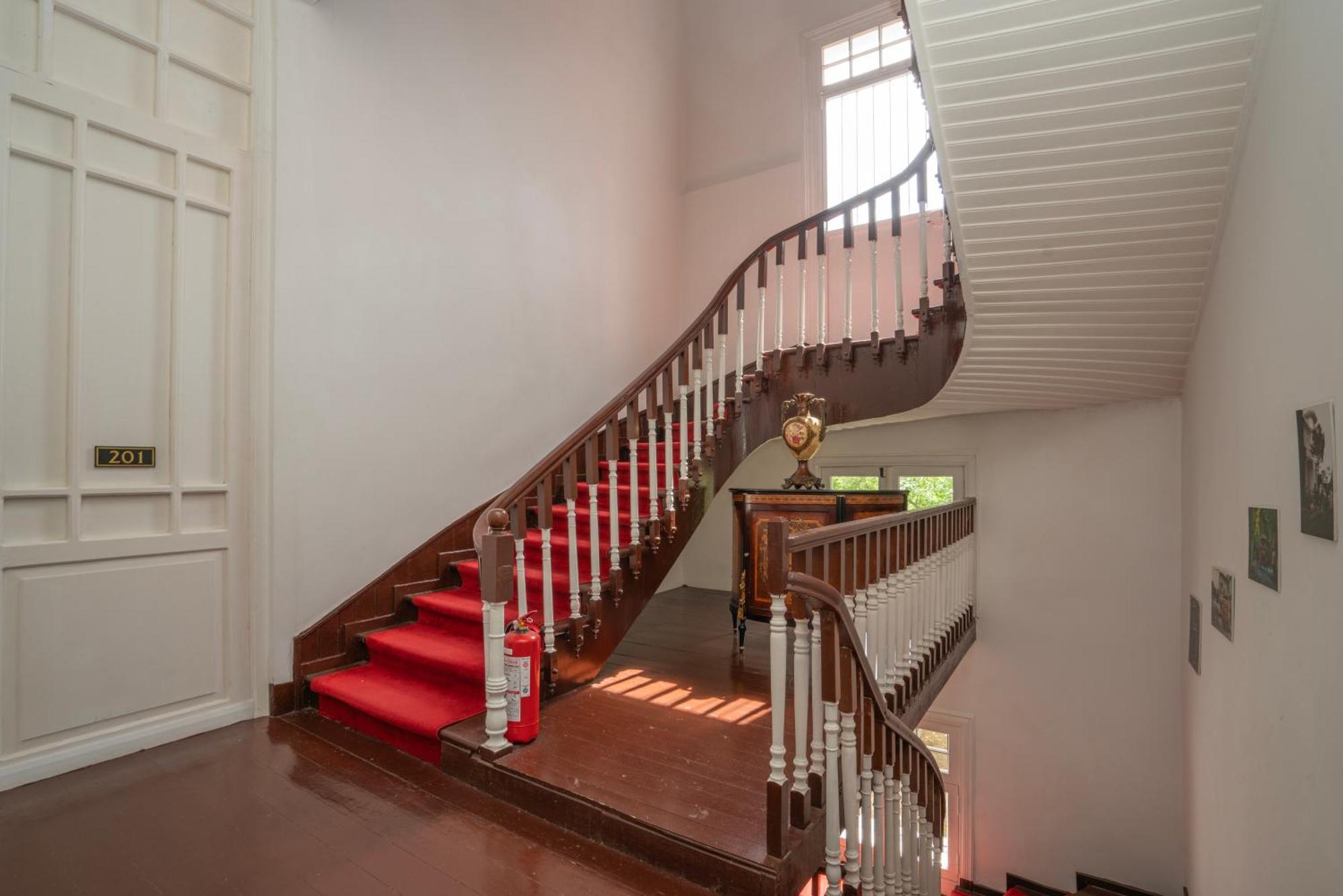 Kensington Prince'S Island Historical Mansion Adalar Exterior photo