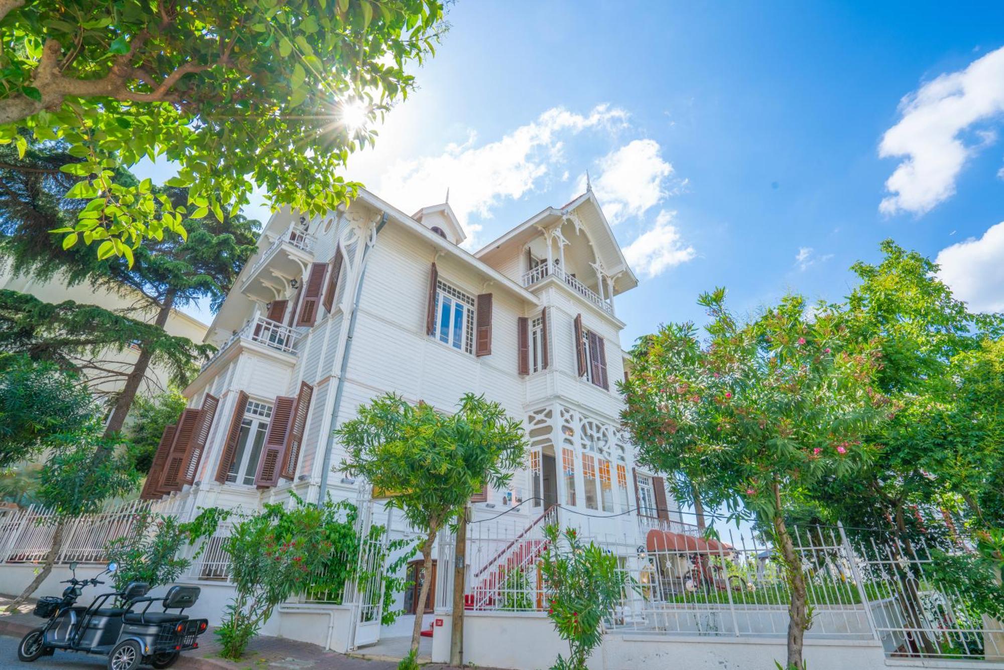 Kensington Prince'S Island Historical Mansion Adalar Exterior photo
