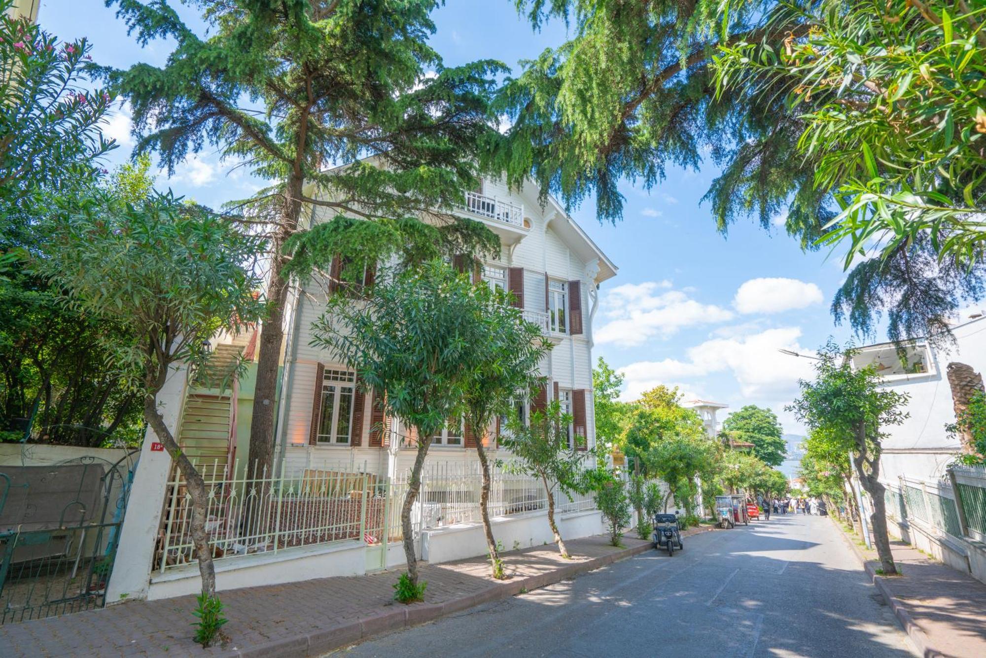 Kensington Prince'S Island Historical Mansion Adalar Exterior photo